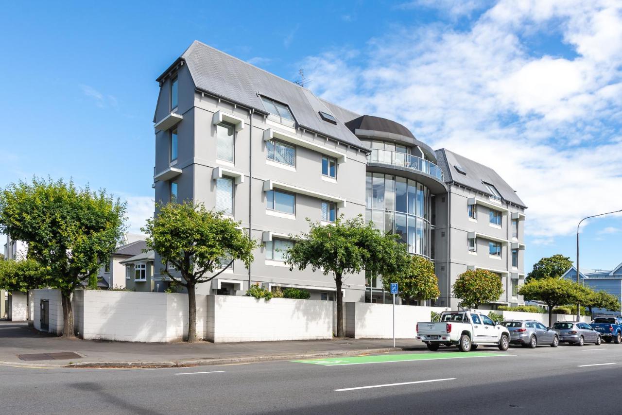 Appartamento Riverside 1-Bed Apt - In The Heart Of The City Christchurch Esterno foto