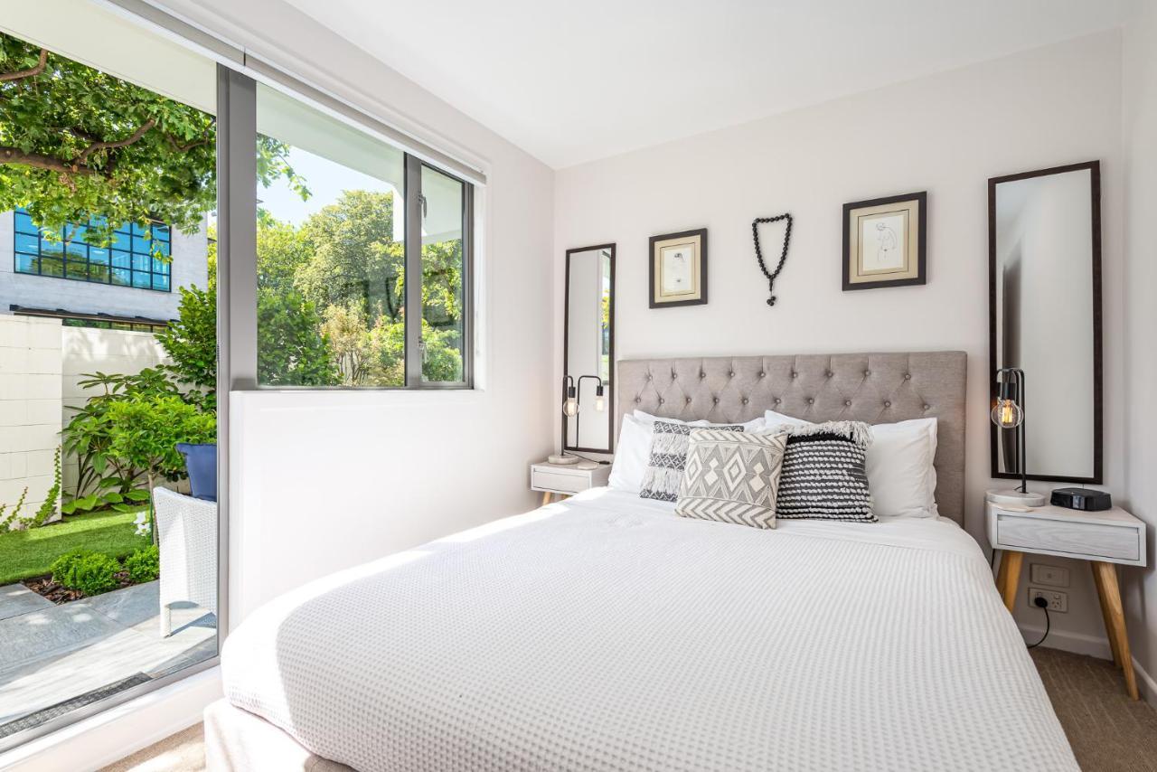 Appartamento Riverside 1-Bed Apt - In The Heart Of The City Christchurch Esterno foto