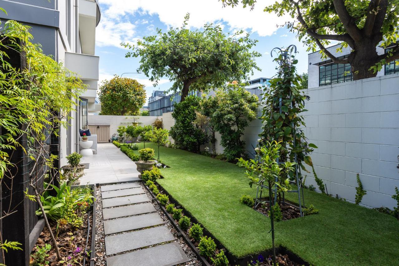 Appartamento Riverside 1-Bed Apt - In The Heart Of The City Christchurch Esterno foto